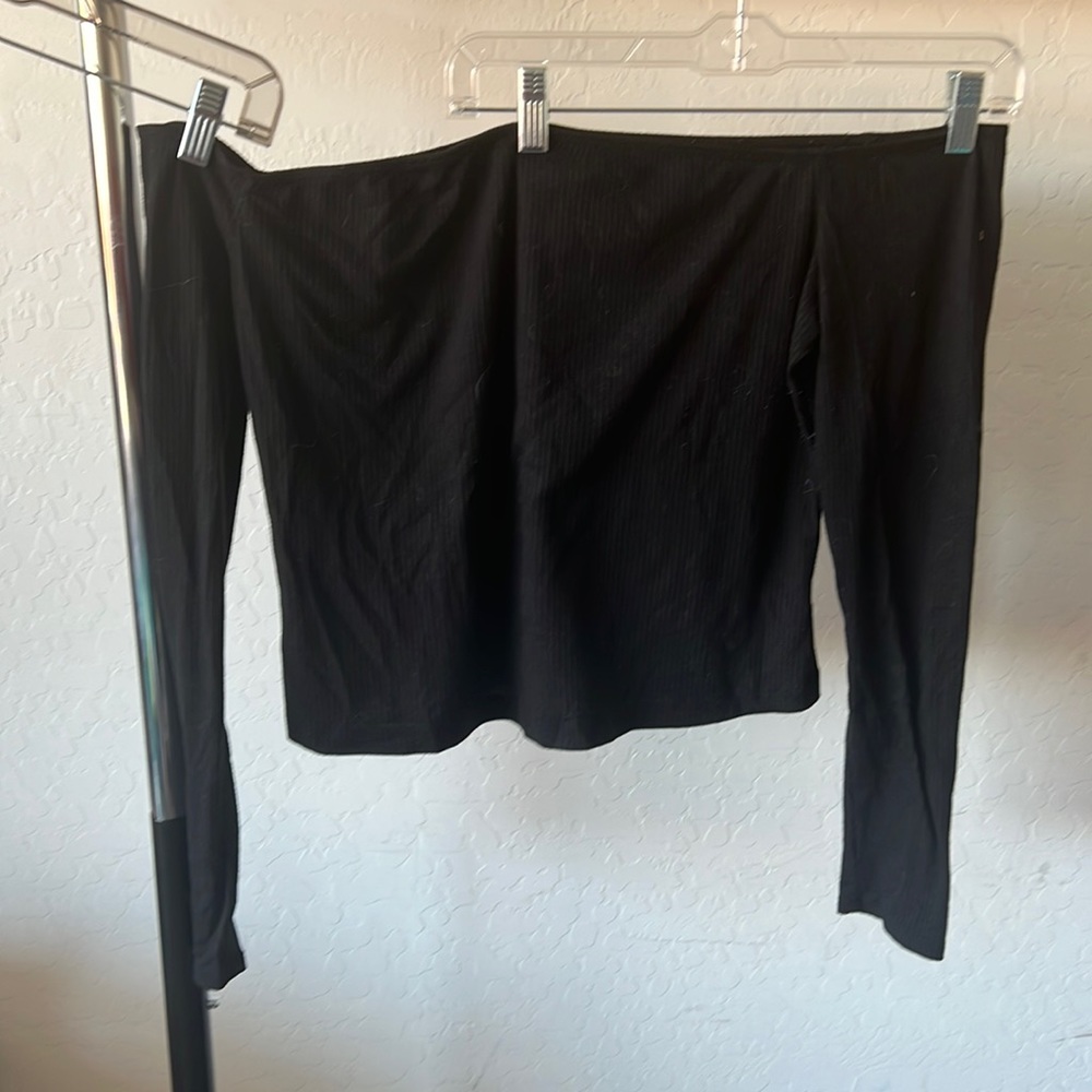 Long Sleeve - Off the Shoulder Black Crop Top